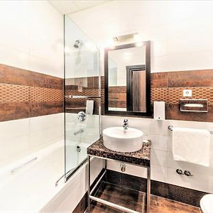 Superior Double or Twin Room City View